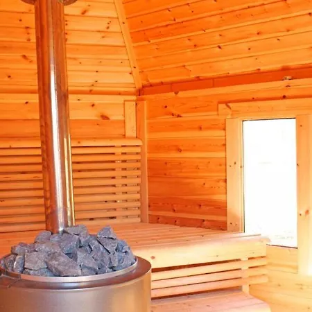 Holiday home Maison D'une Avec Vue Sur La Ville Piscine Privee Et Sauna A Montagne Chatel-Montagne